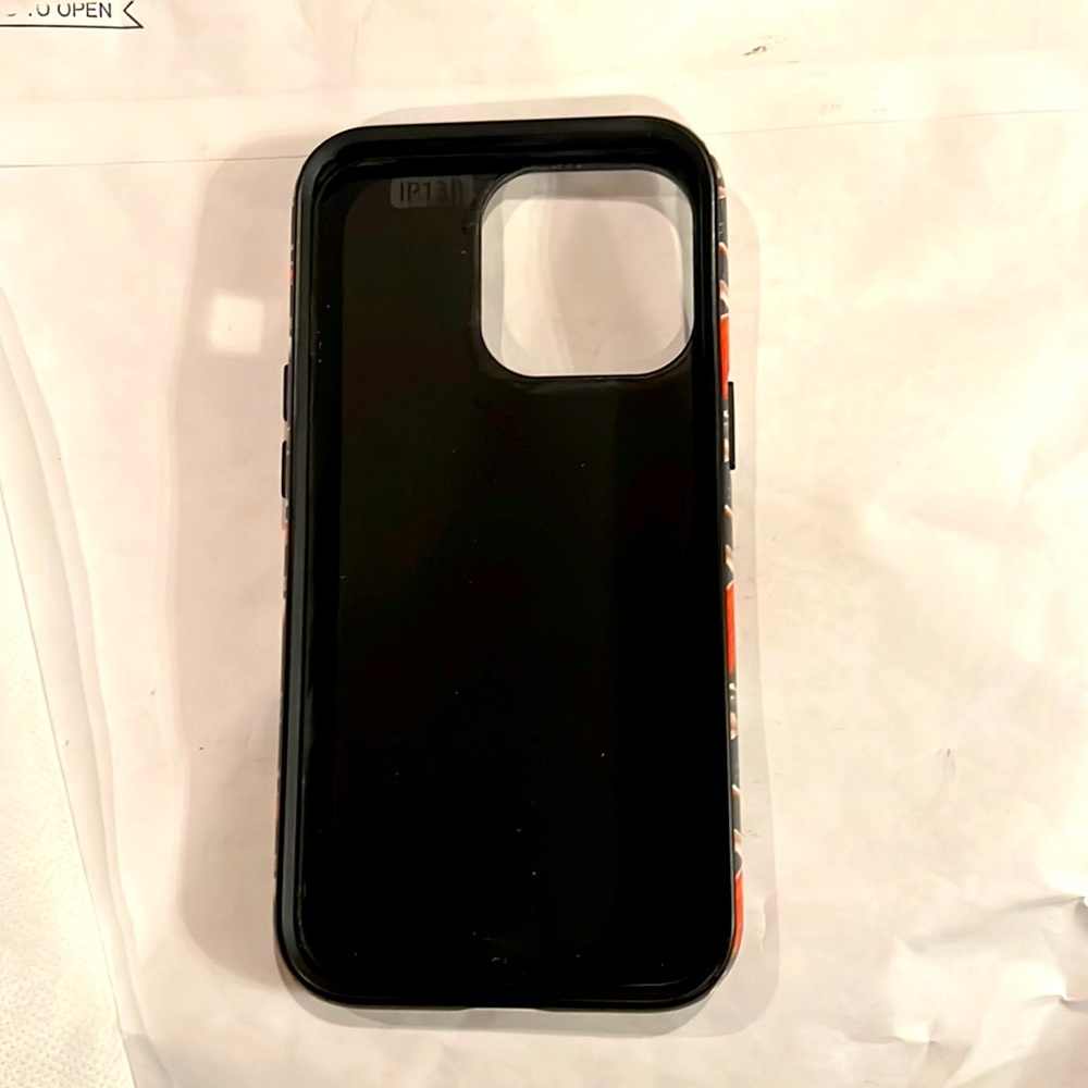 Stringberry iPhone 13 Pro case - Picture 2 of 3